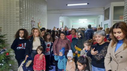 Colindele au răsunat astăzi în Secțiile Spitalului Județean de Urgență Buzău [VIDEO]Toți copiii au primit cadouri de la Moș Crăciun