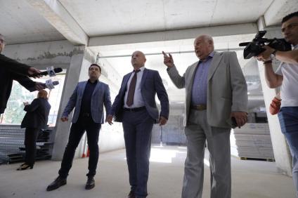 Vizită de lucru pe șantierul noului corp de clădire al Unității de Primiri Urgențe