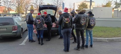 De Crăciun, dăruim zâmbete micilor pacienţi