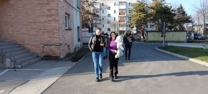 De Crăciun, dăruim zâmbete micilor pacienţi