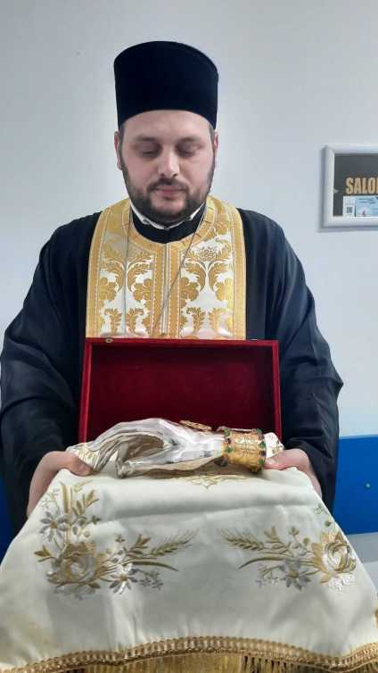 Racla cu Moaște ale Sfântului Mucenic Pantelimon a ajuns la Capela SJU Buzău
